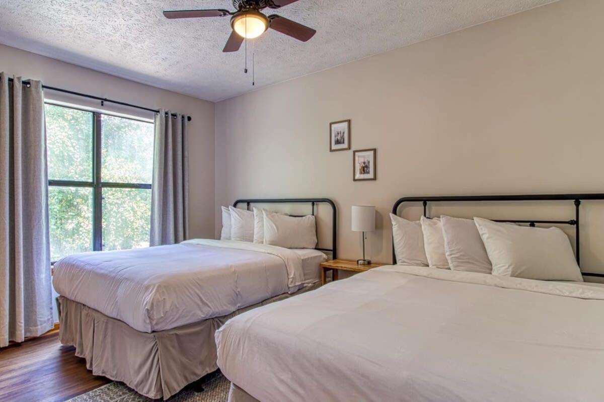 Pinecrest Townhomes-1King-2Queen Unit-Renovated Пиджен-Фордж Экстерьер фото