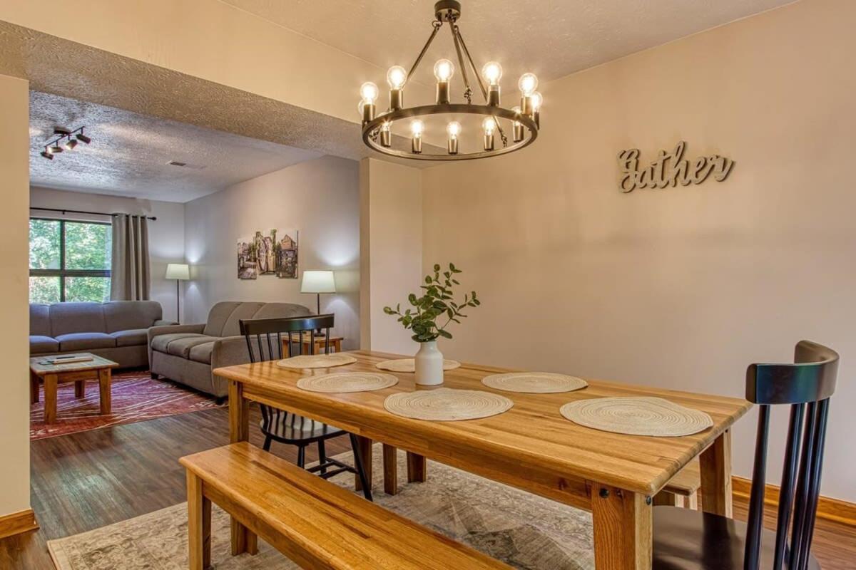 Pinecrest Townhomes-1King-2Queen Unit-Renovated Пиджен-Фордж Экстерьер фото